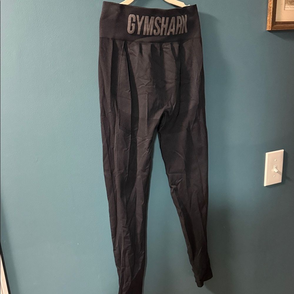 Gymshark black High-Waisted Leggings 181